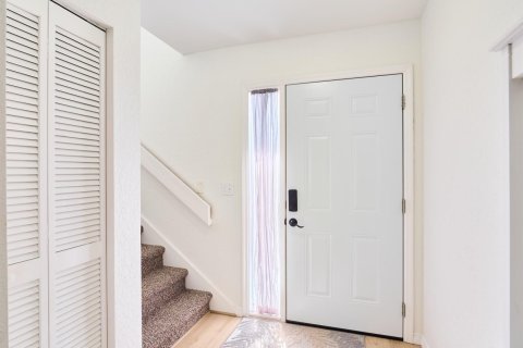 Townhouse in Hobe Sound, Florida 3 bedrooms, 174.19 sq.m. № 2260944 - photo 16