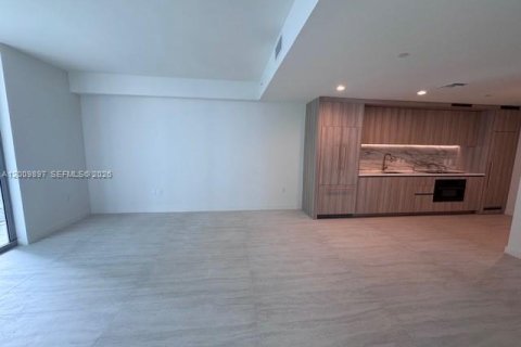 Condominio en alquiler en Miami, Florida, 2 dormitorios, 96.71 m2 № 2072828 - foto 7
