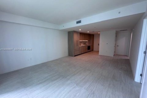 Condominio en alquiler en Miami, Florida, 2 dormitorios, 96.71 m2 № 2072828 - foto 8