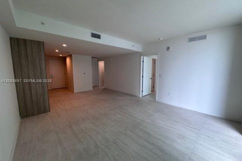 Condominio en alquiler en Miami, Florida, 2 dormitorios, 96.71 m2 № 2072828 - foto 9