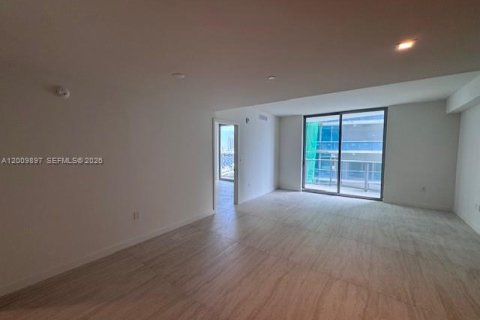 Condominio en alquiler en Miami, Florida, 2 dormitorios, 96.71 m2 № 2072828 - foto 11