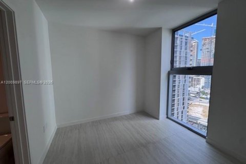 Condominio en alquiler en Miami, Florida, 2 dormitorios, 96.71 m2 № 2072828 - foto 19