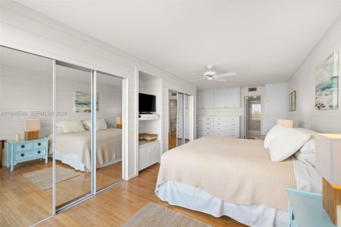 Condominio en venta en Key Biscayne, Florida, 1 dormitorio, 78.04 m2 № 2060448 - foto 15