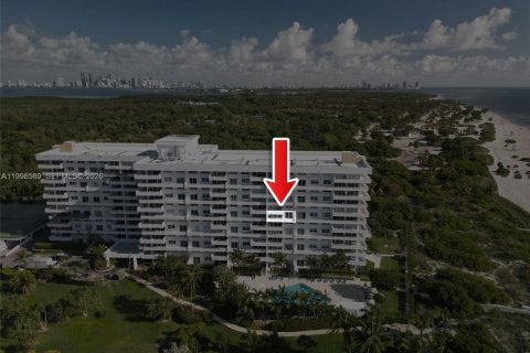 Condominio en venta en Key Biscayne, Florida, 1 dormitorio, 78.04 m2 № 2060448 - foto 25
