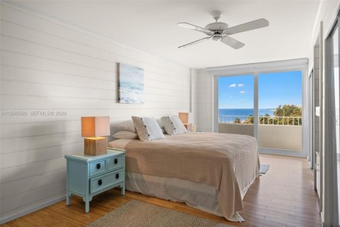 Condominio en venta en Key Biscayne, Florida, 1 dormitorio, 78.04 m2 № 2060448 - foto 12