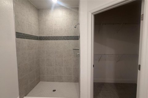 House in Gainesville, Florida 4 bedrooms, 199.83 sq.m. № 2338952 - photo 7