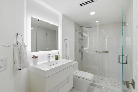 Купить кондоминиум в Серфсайд, Флорида 3 спальни, 157м2, № 2001461 - фото 24