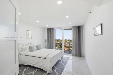 Купить кондоминиум в Серфсайд, Флорида 3 спальни, 157м2, № 2001461 - фото 21