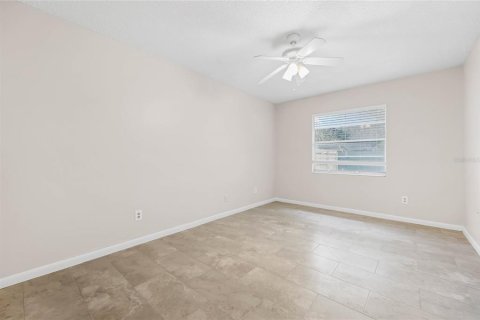 House in Orlando, Florida 2 bedrooms, 100.33 sq.m. № 1905910 - photo 10
