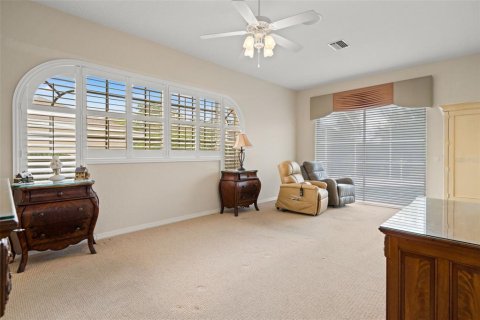 House in Weeki Wachee, Florida 3 bedrooms, 245.63 sq.m. № 2205127 - photo 24