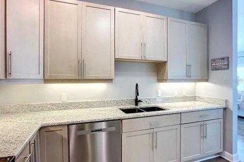 Copropriété à vendre à Bradenton, Floride: 3 chambres, 137.68 m2 № 2372894 - photo 14