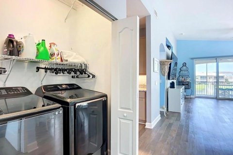 Copropriété à vendre à Bradenton, Floride: 3 chambres, 137.68 m2 № 2372894 - photo 24