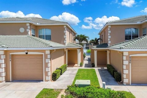 Copropriété à vendre à Bradenton, Floride: 3 chambres, 137.68 m2 № 2372894 - photo 3