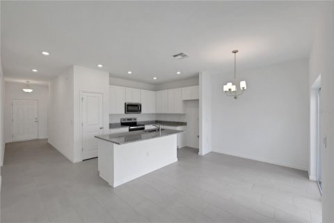 Villa ou maison à vendre à Winter Haven, Floride: 4 chambres, 148.46 m2 № 1907143 - photo 2