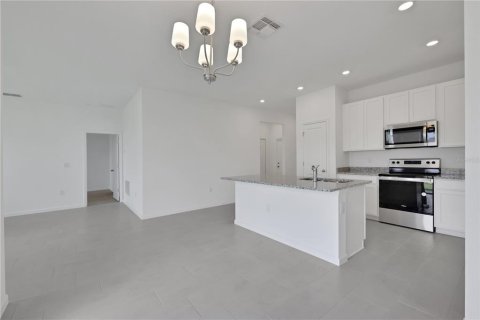 Villa ou maison à vendre à Winter Haven, Floride: 4 chambres, 148.46 m2 № 1907143 - photo 5