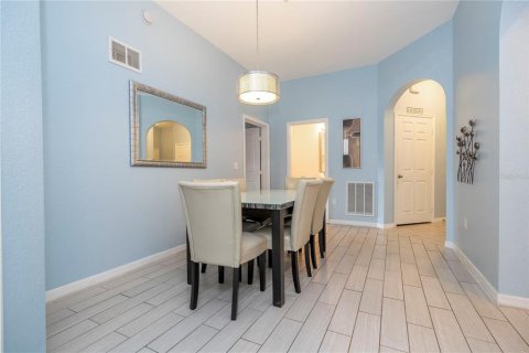 Condo in Kissimmee, Florida, 2 bedrooms  № 1883594 - photo 10