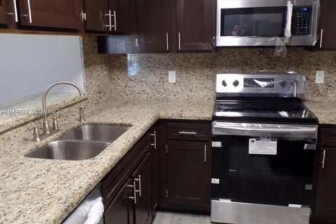 Condo à Pompano Beach, Floride, 1 chambre  № 2028881