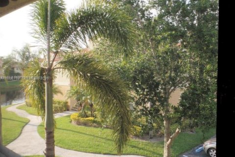 Copropriété à louer à Pompano Beach, Floride: 1 chambre, 75.53 m2 № 2028881 - photo 12