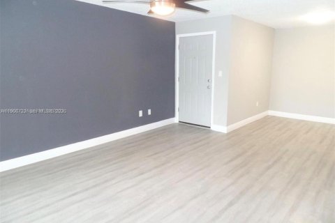 Copropriété à louer à Pompano Beach, Floride: 1 chambre, 75.53 m2 № 2028881 - photo 5