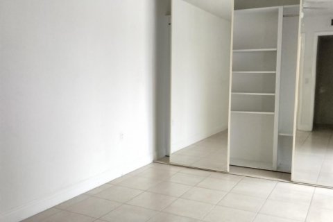 Touwnhouse à louer à West Palm Beach, Floride: 2 chambres, 122.45 m2 № 2439220 - photo 8