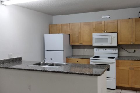 Touwnhouse à louer à West Palm Beach, Floride: 2 chambres, 122.45 m2 № 2439220 - photo 11