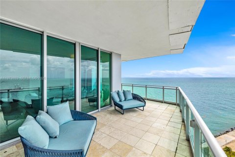 Condo in Bal Harbour, Florida, 3 bedrooms  № 2042092 - photo 7
