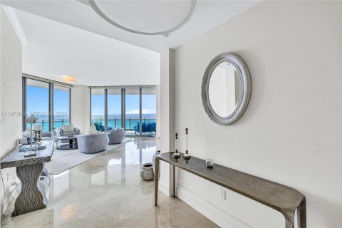 Condo in Bal Harbour, Florida, 3 bedrooms  № 2042092 - photo 10