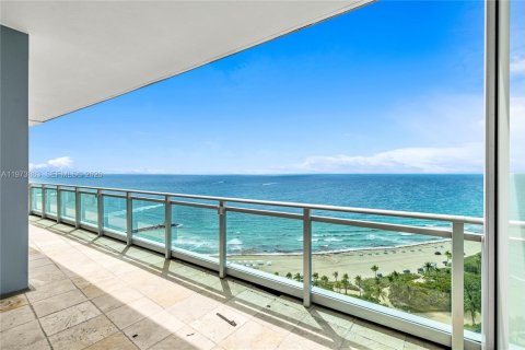 Condo in Bal Harbour, Florida, 3 bedrooms  № 2042092 - photo 30