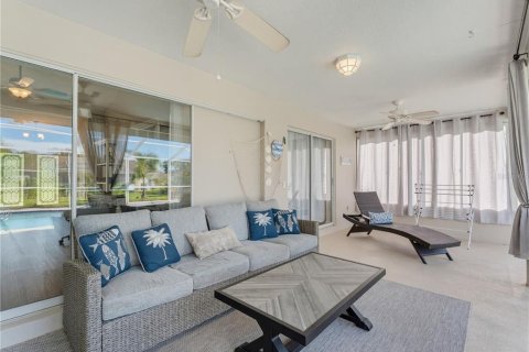 Casa en venta en Spring Hill, Florida, 3 dormitorios, 209.96 m2 № 2352310 - foto 11