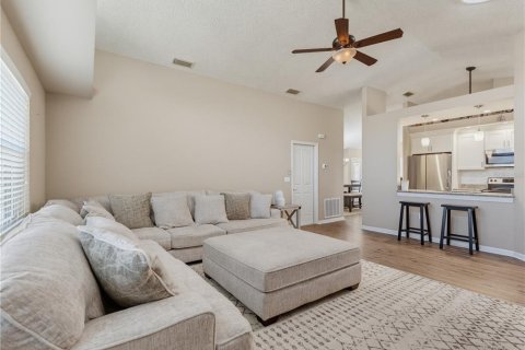 Casa en venta en Spring Hill, Florida, 3 dormitorios, 209.96 m2 № 2352310 - foto 18