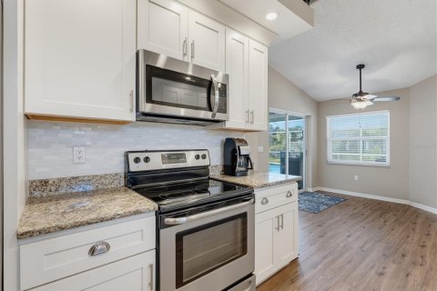 Casa en venta en Spring Hill, Florida, 3 dormitorios, 209.96 m2 № 2352310 - foto 20