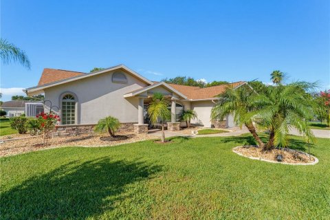 Casa en venta en Spring Hill, Florida, 3 dormitorios, 209.96 m2 № 2352310 - foto 3