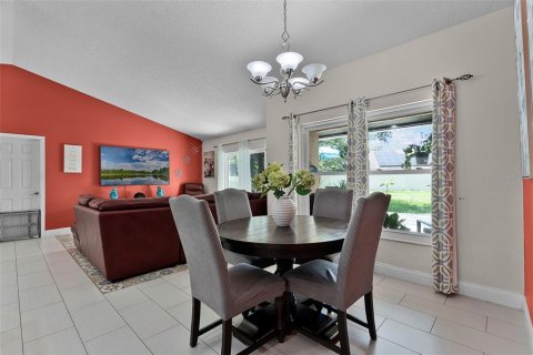 House in Casselberry, Florida 3 bedrooms, 149.48 sq.m. № 1842179 - photo 30