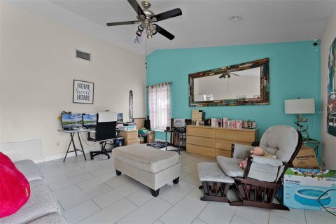 House in Casselberry, Florida 3 bedrooms, 149.48 sq.m. № 1842179 - photo 14