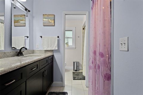 House in Casselberry, Florida 3 bedrooms, 149.48 sq.m. № 1842179 - photo 9