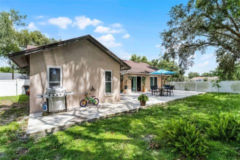 House in Casselberry, Florida 3 bedrooms, 149.48 sq.m. № 1842179 - photo 17