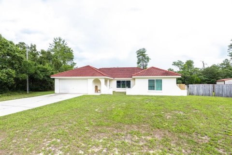 House in Ocala, Florida 4 bedrooms, 197.6 sq.m. № 1829507 - photo 1