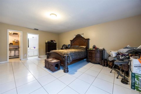 House in Ocala, Florida 4 bedrooms, 197.6 sq.m. № 1829507 - photo 24