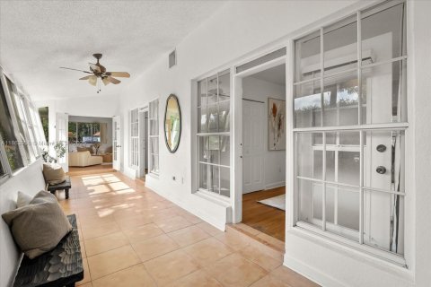 Villa ou maison à vendre à Miami Shores, Floride: 4 chambres, 169.83 m2 № 1957367 - photo 10