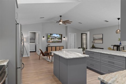 Casa en venta en Hernando, Florida, 4 dormitorios, 240.71 m2 № 1918338 - foto 13