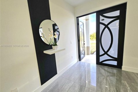 Villa ou maison à vendre à Lehigh Acres, Floride: 3 chambres, 128.58 m2 № 2005919 - photo 3