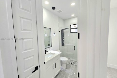 Villa ou maison à vendre à Lehigh Acres, Floride: 3 chambres, 128.58 m2 № 2005919 - photo 20