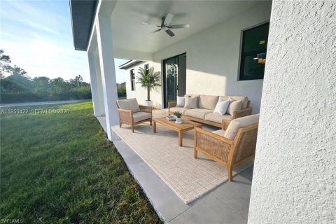 Villa ou maison à vendre à Lehigh Acres, Floride: 3 chambres, 128.58 m2 № 2005919 - photo 29
