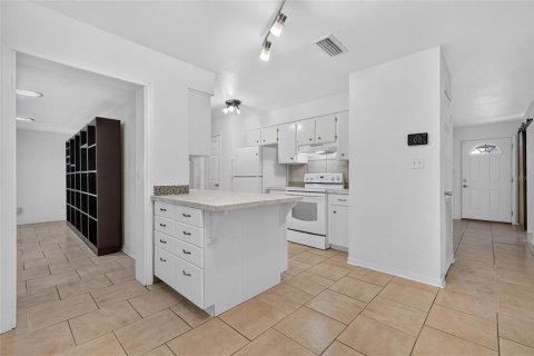 Casa en venta en Sanford, Florida, 3 dormitorios, 99.41 m2 № 2383405 - foto 2