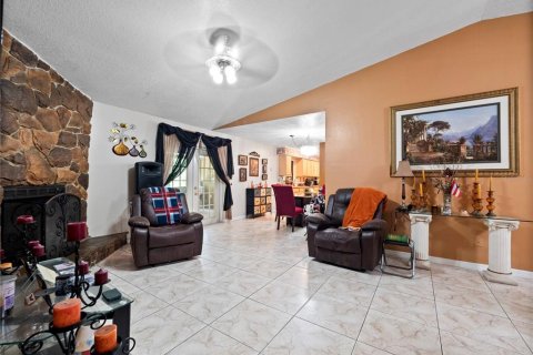 Casa en venta en Kissimmee, Florida, 3 dormitorios, 151.34 m2 № 1802285 - foto 9