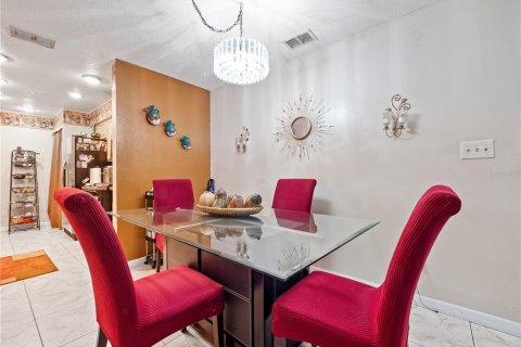 Casa en venta en Kissimmee, Florida, 3 dormitorios, 151.34 m2 № 1802285 - foto 10