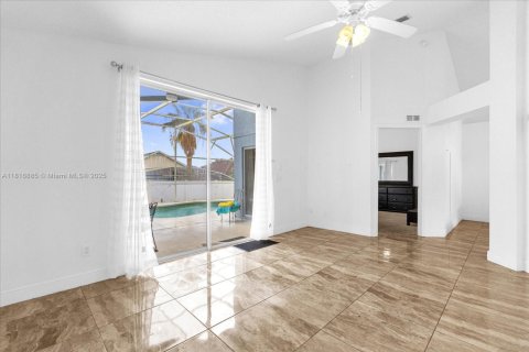 Villa ou maison à vendre à Davenport, Floride: 3 chambres № 1770515 - photo 6