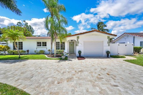 Villa ou maison à louer à Deerfield Beach, Floride: 4 chambres, 198.81 m2 № 2423438 - photo 4