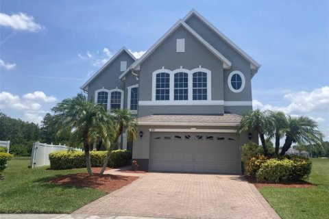 House in Orlando, Florida 4 bedrooms, 274.15 sq.m. № 1773822 - photo 1