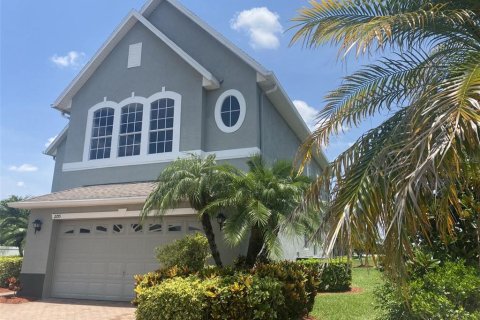 House in Orlando, Florida 4 bedrooms, 274.15 sq.m. № 1773822 - photo 2